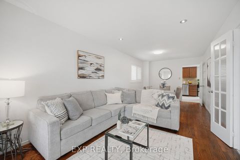 Photo 6 at 70 Embassy Drive, East Woodbridge, Vaughan