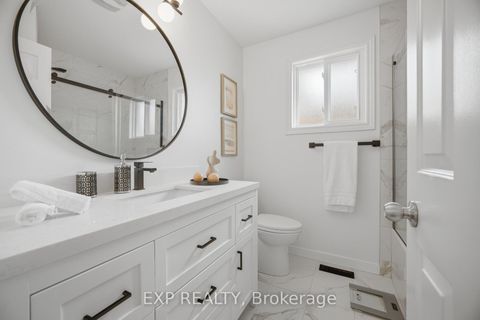 Photo 20 at 70 Embassy Drive, East Woodbridge, Vaughan
