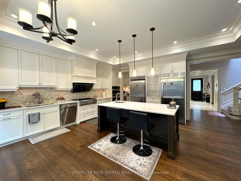 Photo 5 at 64 Montressor Drive, Windfields, Toronto