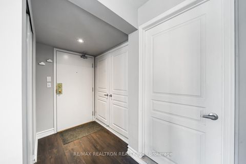 Photo 9 at 5 - 161 Isaac Devins Boulevard, Pelmo Park W5, Toronto