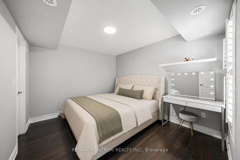 Photo 17 at 5 - 161 Isaac Devins Boulevard, Pelmo Park W5, Toronto