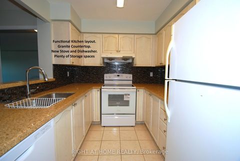 Photo 4 at 1009 - 39 Pemberton Avenue, Newtonbrook East, Toronto