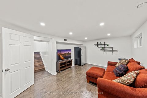 Photo 34 at 62 - 109 Jenny Wren Way, Hillcrest Village, Toronto