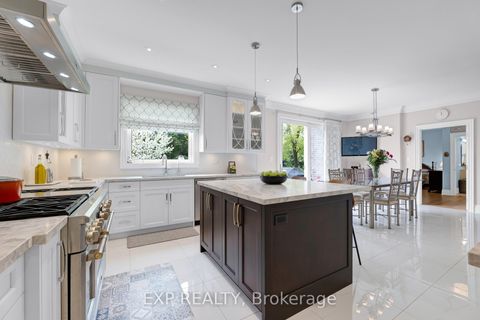 Photo 12 at 18 Gosling Road, Maple, Vaughan