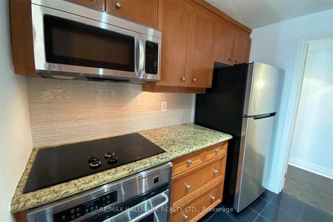 Photo 6 at Ph10 - 447 Walmer Road, Forest Hill South, Toronto