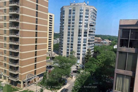 Photo 12 at Ph10 - 447 Walmer Road, Forest Hill South, Toronto