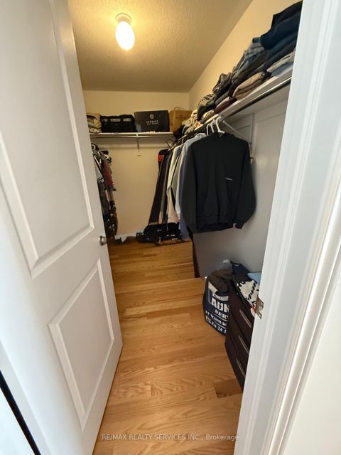 Photo 15 at 39 Prudhoe Terrace, Rural Barrie Southeast, Barrie