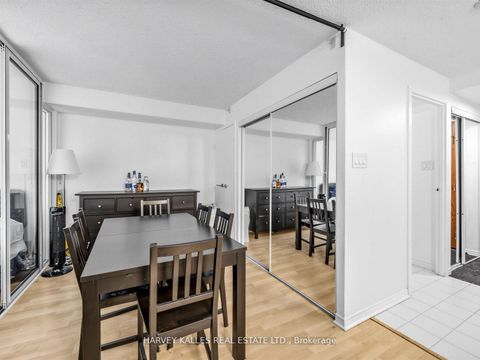 Photo 12 at 705 - 10 Yonge Street, Waterfront Communities C1, Toronto