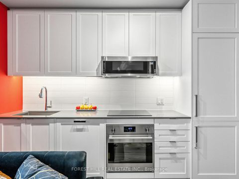 Photo 1 at 703 - 250 Lawrence Avenue W, Lawrence Park North, Toronto