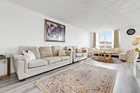 Photo 8 at 501 - 5 Kenneth Avenue, Willowdale East, Toronto