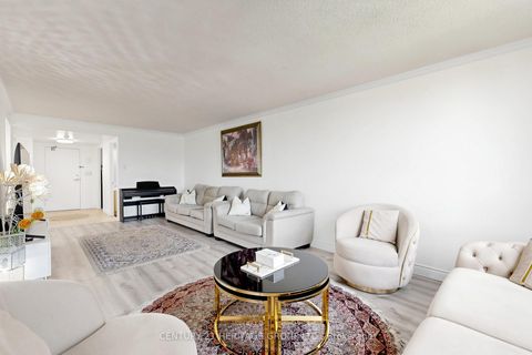 Photo 10 at 501 - 5 Kenneth Avenue, Willowdale East, Toronto