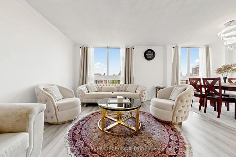 Photo 11 at 501 - 5 Kenneth Avenue, Willowdale East, Toronto