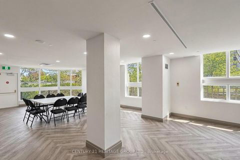 Photo 36 at 501 - 5 Kenneth Avenue, Willowdale East, Toronto