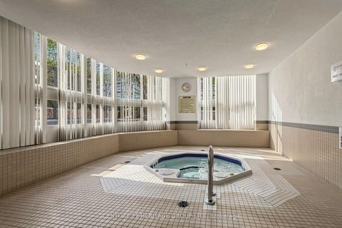Photo 37 at 501 - 5 Kenneth Avenue, Willowdale East, Toronto