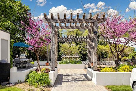 Photo 40 at 501 - 5 Kenneth Avenue, Willowdale East, Toronto