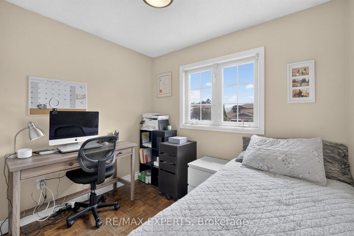 Photo 28 at 112 Andrea Lane, East Woodbridge, Vaughan