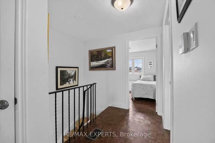 Photo 29 at 112 Andrea Lane, East Woodbridge, Vaughan