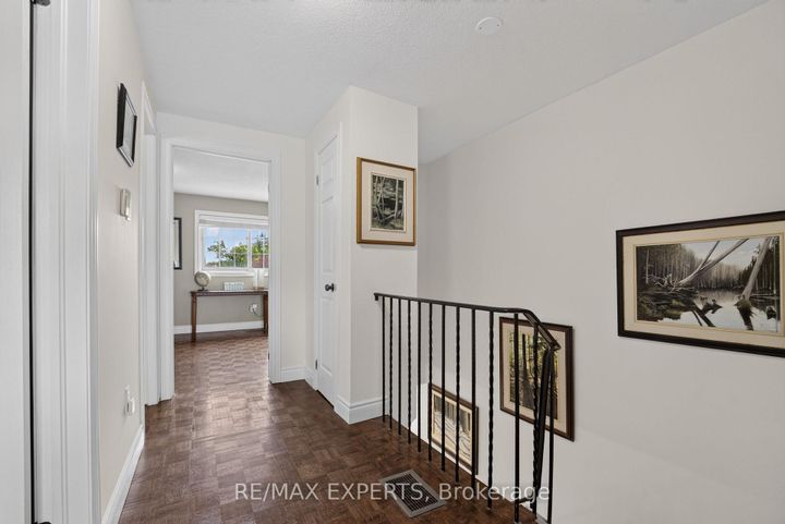 Photo 30 at 112 Andrea Lane, East Woodbridge, Vaughan