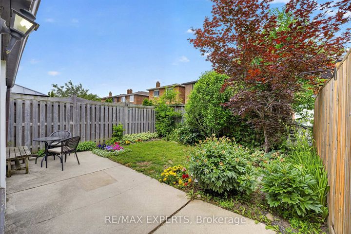 Photo 38 at 112 Andrea Lane, East Woodbridge, Vaughan