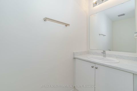 Photo 11 at 22 - 39 John Perkins Bull Drive, CFB, Toronto