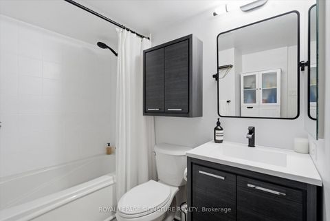 Photo 15 at 704 - 323 Richmond Street E, Moss Park, Toronto