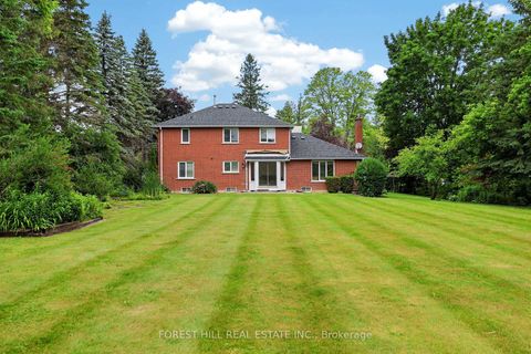 Photo 4 at 157 East Humber Drive, King City, King