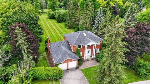 Photo 11 at 157 East Humber Drive, King City, King