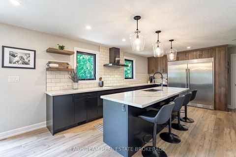 Photo 5 at 223A Hickory Lane, Bayshore, Barrie