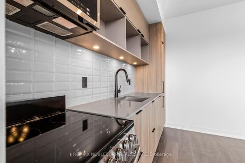 Photo 6 at 919 - 60 Tannery Road, Waterfront Communities C8, Toronto