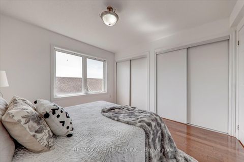 Photo 23 at 43 Kawneer Terrace, Dorset Park, Toronto