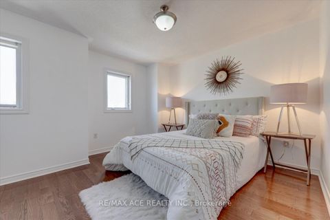Photo 26 at 43 Kawneer Terrace, Dorset Park, Toronto