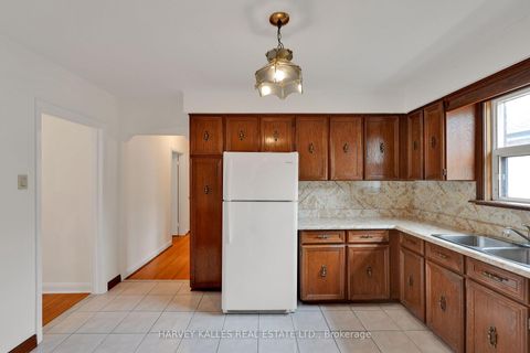 Photo 11 at 61 Abitibi Avenue, Newtonbrook East, Toronto
