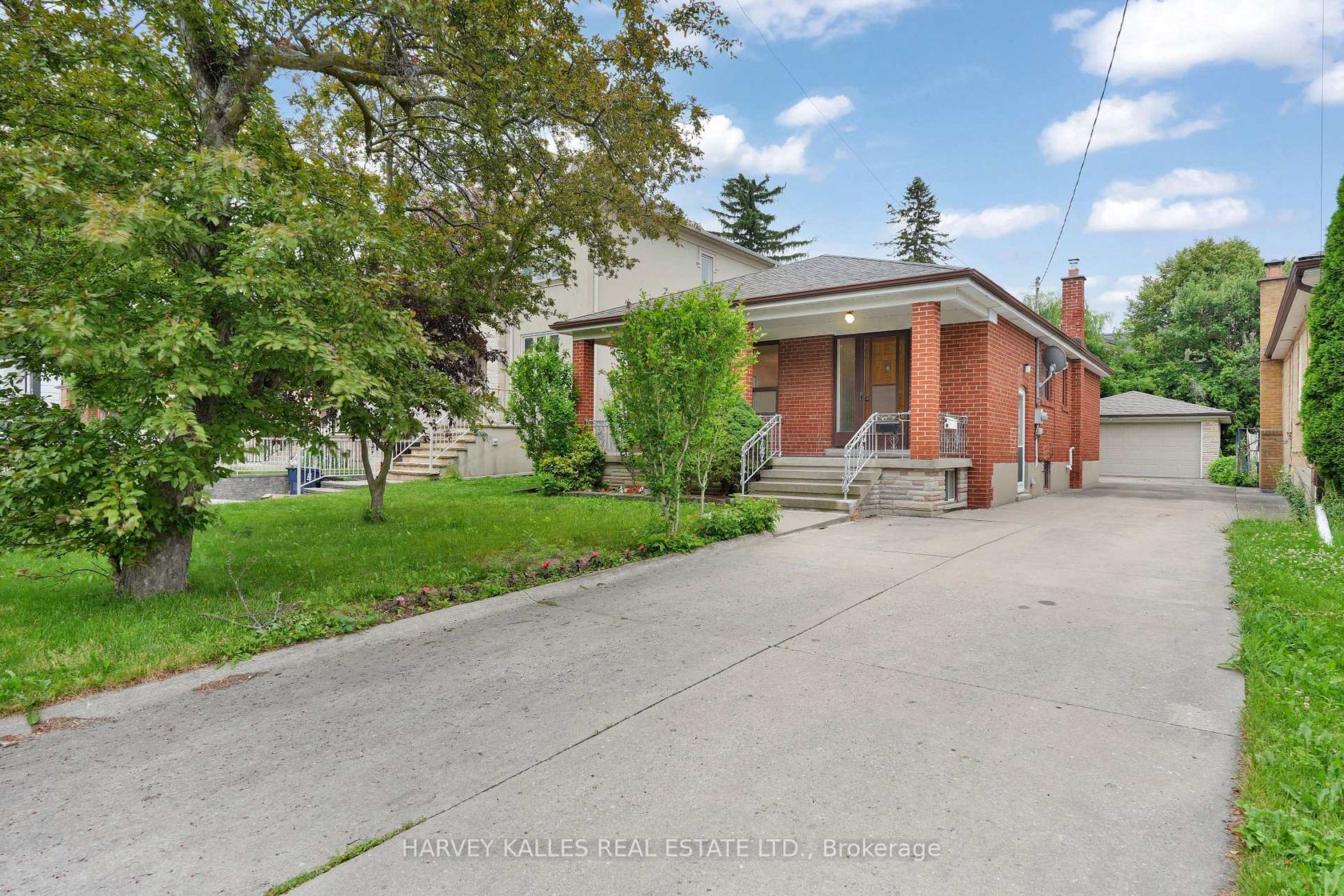 61 Abitibi Avenue, Newtonbrook East, Toronto 