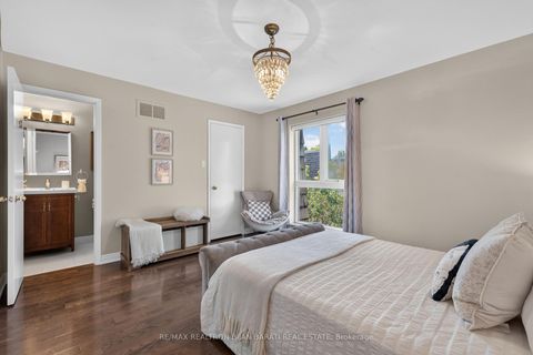 Photo 33 at 79 Scenic Mill Way, Windfields, Toronto