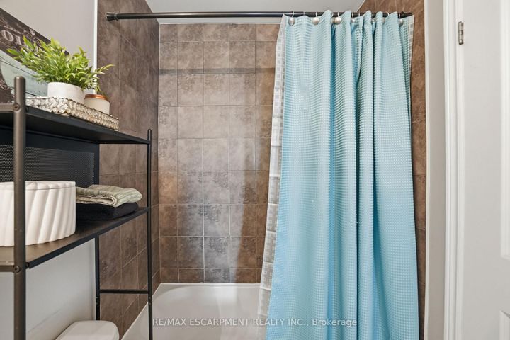Photo 30 at 27 Crossings Way, Rural Glanbrook, Hamilton