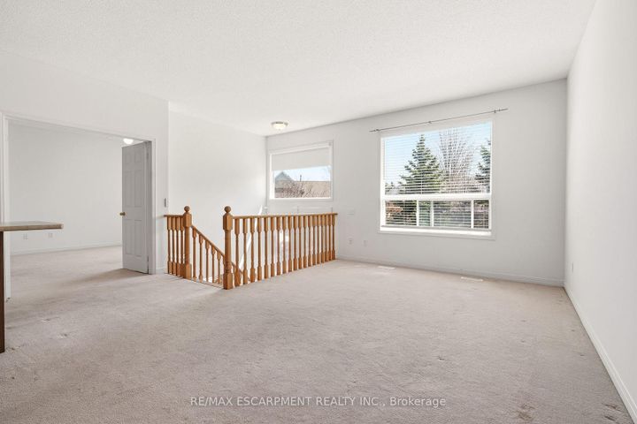 Photo 7 at 40 - 4400 MILLCROFT PARK Drive, Rose, Burlington