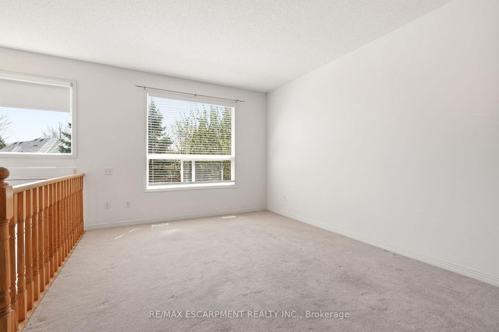 Photo 8 at 40 - 4400 MILLCROFT PARK Drive, Rose, Burlington