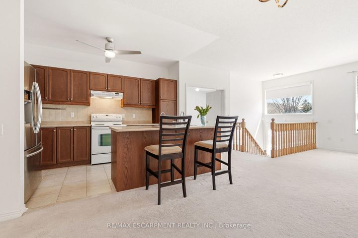 Photo 15 at 40 - 4400 MILLCROFT PARK Drive, Rose, Burlington