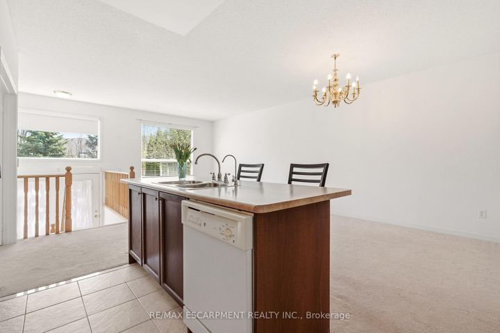 Photo 20 at 40 - 4400 MILLCROFT PARK Drive, Rose, Burlington