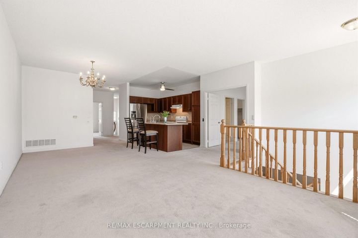 Photo 21 at 40 - 4400 MILLCROFT PARK Drive, Rose, Burlington