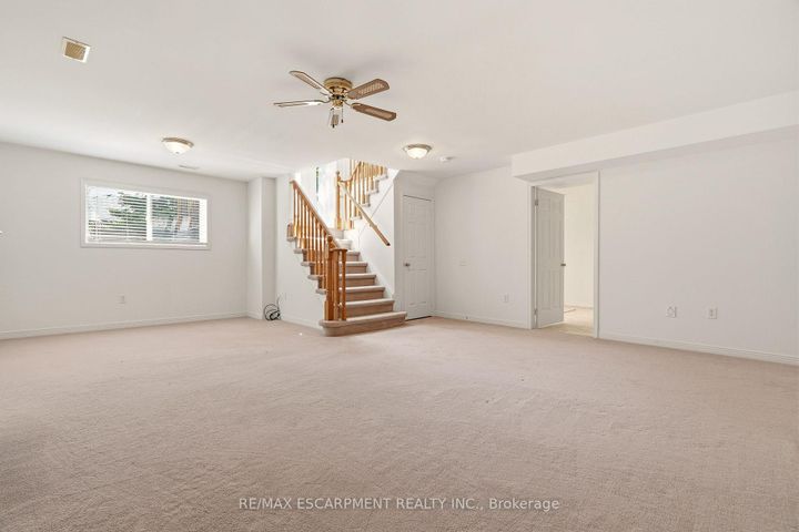 Photo 33 at 40 - 4400 MILLCROFT PARK Drive, Rose, Burlington