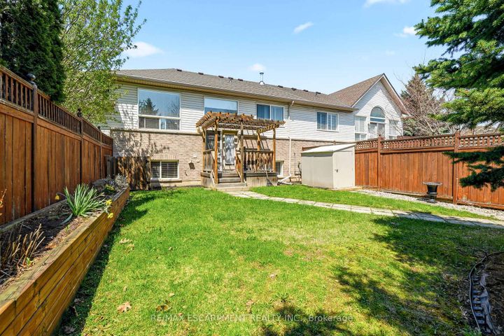 Photo 43 at 40 - 4400 MILLCROFT PARK Drive, Rose, Burlington