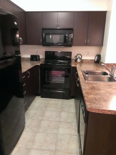 Photo 2 at 316 - 872 Sheppard Avenue W, Bathurst Manor, Toronto