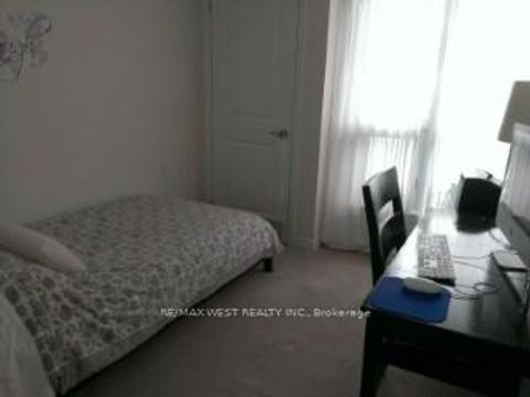 Photo 6 at 316 - 872 Sheppard Avenue W, Bathurst Manor, Toronto