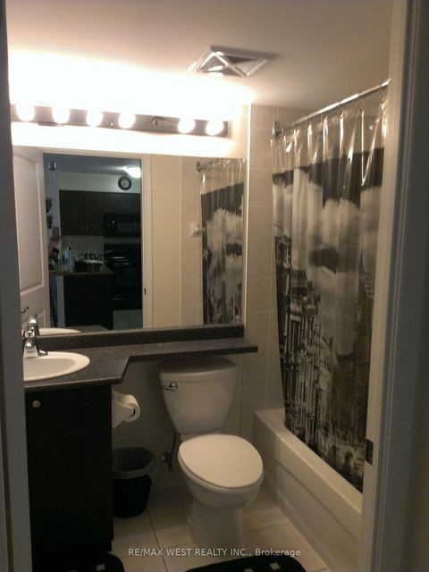 Photo 7 at 316 - 872 Sheppard Avenue W, Bathurst Manor, Toronto