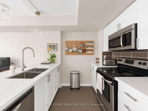 Photo 9 at 232 - 10 Foundry Avenue, Junction, Toronto