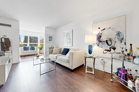 Photo 9 at 210 - 7601 Bathurst Street, Yorkhill, Vaughan
