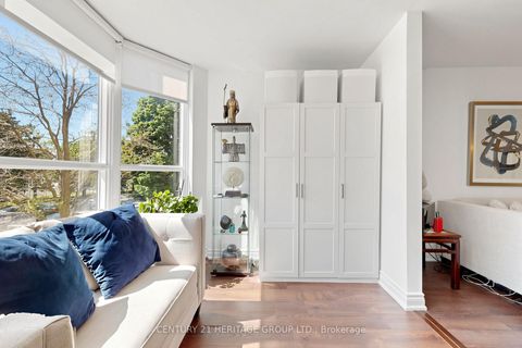 Photo 12 at 210 - 7601 Bathurst Street, Yorkhill, Vaughan