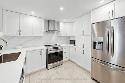 Photo 20 at 210 - 7601 Bathurst Street, Yorkhill, Vaughan