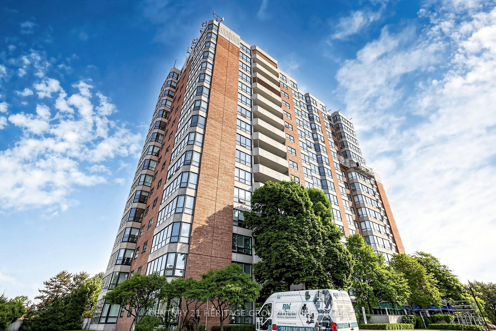 210 - 7601 Bathurst Street, Yorkhill, Vaughan photo 8